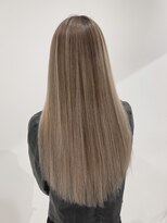 アルマバイロサ(ALMA by ROSA)&nbsp;ミルクティー×バレイヤージュエクステ/担当:RENTA