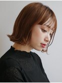 ラフにくびれる外ハネミニボブ