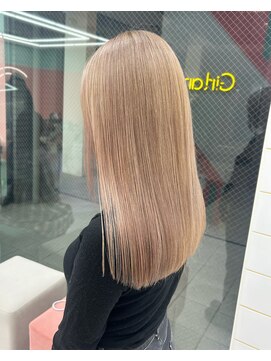 ガーランド(Girland) 【girland】ホワイトベージュ 韓国風/レイヤーカット