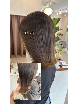 イルプロム 御厨店(illuprom.) オリーブ