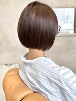 アフロート ルヴア(AFLOAT RUVUA)&nbsp;みねスタイル♪ 前下がり ひし形 ショートボブ 30代 40代 50代