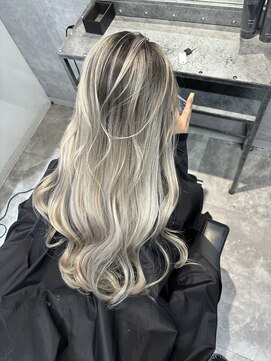 ミミー(mimiiy) シャドールーツ/バレイヤージュ