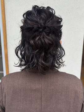 フリッカ(FLYCKA) ハーフアップアレンジ/お呼ばれヘア