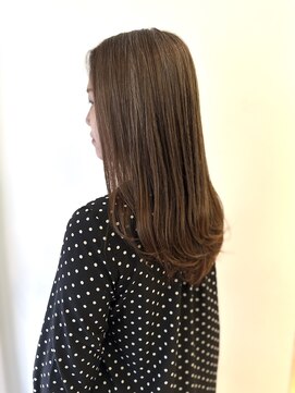 ヘーゼルブラウン×チャコールグレージュ20代30代40代50代