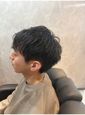 大人無造作パーマ×ビジネススタイル