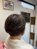 クヌム(khnum) グラデーションアシメ