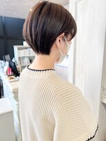 キャアリー(Caary)&nbsp;福山Caary20代30代40代50代60代ショートボブ小顔補正立体カット