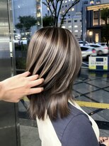 エッセンザ 梅田(ESSENZA)&nbsp;海外MAXレイヤーボブ×コントラストハイライト