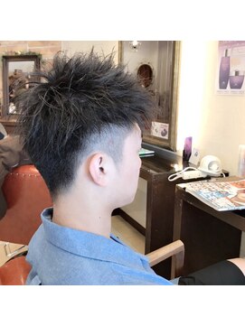 アリーナ 緑が丘店(arena) 攻めのツーブロックスパイキーショート