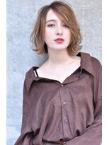 メーヴェ(Mowen) mowen 南堀江　ミルクティーベージュ×ゆる巻きミディアム