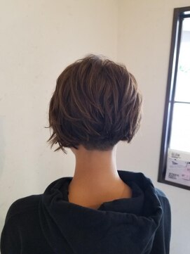 ルチカ(Luccica) 【Luccica】刈り上げ女子×マッシュショート