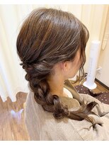 クローバー(CLOVER)&nbsp;☆ゴム3本☆簡単編み込みアレンジ☆(福島市)