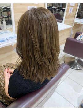 アヴァンス 江坂店(AVANCE.) 細めハイライトカラー