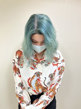 カリーナ(CARINA) パステルカラー/エメラルドグリーン