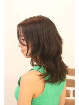 モナミ美容室 ウルフ