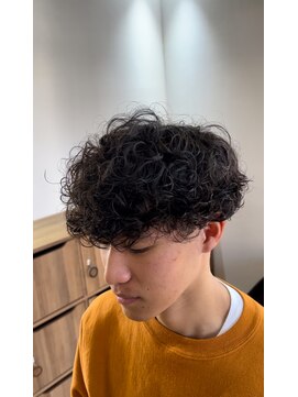 ダブルオオガキ (W-ogaki) プードルパーマメッシュツーブロックメンズパーマ刈り上げ