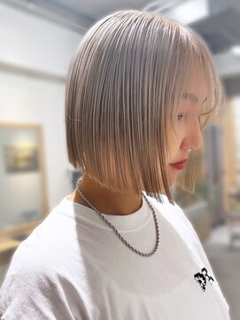 リノショアーズ 日本大通り店(RINOSHORES) 20代30代40代ブリーチありなし艶感カラー透明感ナチュラルカラー