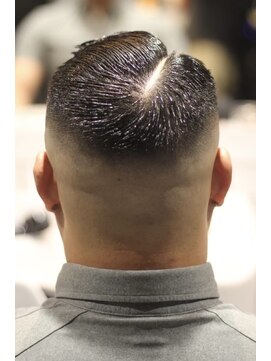 キングスマントーキョー 府中店(KINGSMAN TOKYO) アップバング / ツーブロック / スキンフェード 【府中】