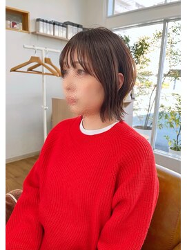 コムヘアー(COM HAIR) ボブ。オリーブグレージュ。