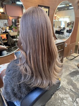 チャプター 問屋町(chapter) ケアブリーチミルクティーベージュカラーレイヤーカット韓国ヘア