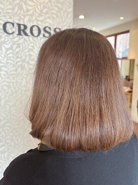 クロス(CROSS) 明るい白髪染め/ふんわりボブ/50代60代/ミセスヘア