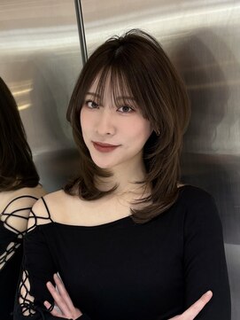 ルームバイシー 新宿(Loom. by Sea) イメチェン×ピンクベージュ[アンブレラカラー/前髪]