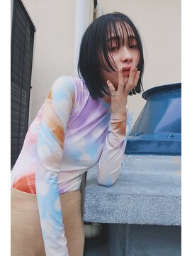 リュト(Lute) 暗髪×レイヤーボブ,,,,