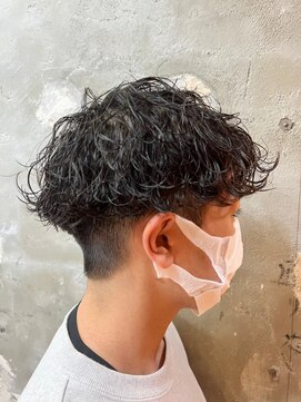 アカ(ACA) メンズマッシュパーマ波巻ツイストスパイラルパーマ札幌大通