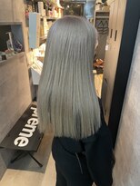 ヘアビューティースタジオ ラルガ(Hair beauty studio Raruga) ホワイトベージュ