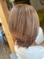 リプレシンクヘアー ウルフボブ