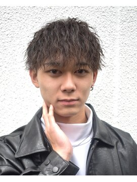 フリーク バーバーショップ 都島店(FREAK BARBER SHOP) ソフトツイスト ツーブロックマッシュ ツイストスパイラル