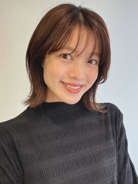 トリコ ショップアンドヘアサロン(tricot shop hair salon) 外はねボブ お顔まわりレイヤー シースルーバング