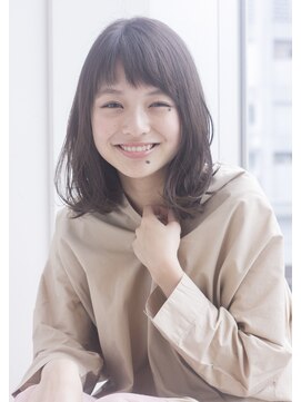 ラフ フロム ガーデン(Laf from GARDEN) 【寺尾拓巳】大人かわいいグレージュひし形ミディ