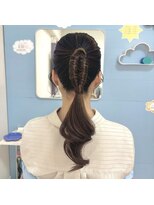 カリーノ(carino)&nbsp;ポニーテールアレンジ