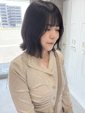 リリアン(ReLien) 外はねくびれボブ