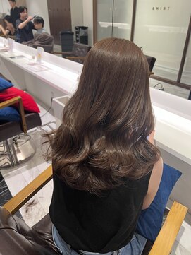 ウェルズグランデ 天理店(Well's GRANDE) 肌なじみ抜群！上品モカブラウンカラー