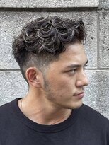 フィフス 大分(fifth)&nbsp;大分メンズツーブロック刈り上げベリーショートラルフカール