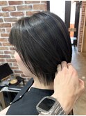 大人ボブレイヤーカットアッシュカラーダブルカラーおしゃれ女子