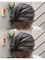 ステラ(STELLA)&nbsp;メンズ/バレイヤージュ/センターパート/ブリーチ＆ダブルカラー