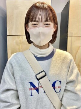 スニュウ(snuw) レイヤーボブマロンベージュインナーカラーブリーチなし