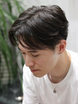 ヨシザワインク プレミアム 横浜 桜木町店(YOSHIZAWA Inc. PREMIUM) ナチュラル毛流れセンターパート