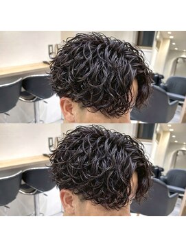 アイトーキョープラスシー 横浜(AI TOKYO+Sea) 横浜/高島町/フェザーパーマ/毛流れパーマ/センターパート