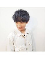 ゴスタッグ(gostag.)&nbsp;ツーブロックネープレスグレーアッシュマッシュヘア