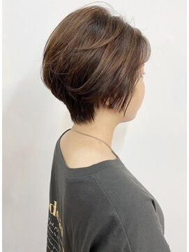 トハコ(&haco) クセを生かす前下がりショート☆