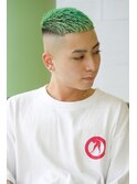 バズクロップスキンフェードカットグリーン３