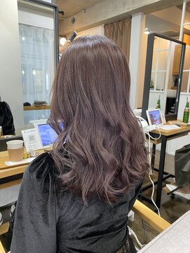 ヘアアンドメイク スタジオ ミムロ(HAIR&MAKE STUDIO MIMURO) レイヤーカット・ピンクグレージュ