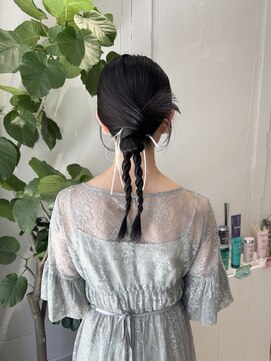 ヒカリスナカザキアンド(HIKARIS nakazaki &) カチモリヘアアレンジ