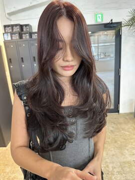 メリー オオサカ(Merly Osaka) pink brown curtain bangs