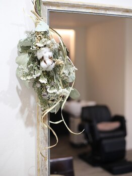 ヘア サロン スヌープ(hair salon SNOOP)の写真/人目の気にならない隠れ家的プライベートサロン◎一人一人に寄り添いながら、あなただけの隠れ家サロン♪