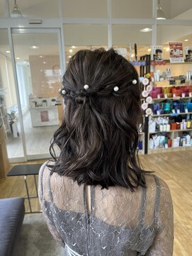 サラ 新宮店(SARA) ハーフアップ